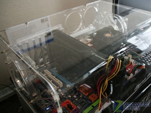 ҩζ COMPUTEX09󿴵ȫͷ 
