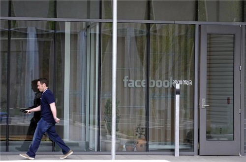 Facebook 